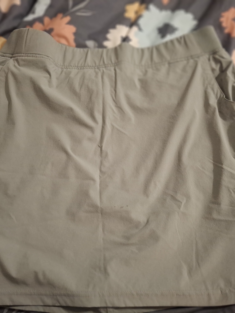 Women's Casual Elastic Waist Skort ā Light Olive